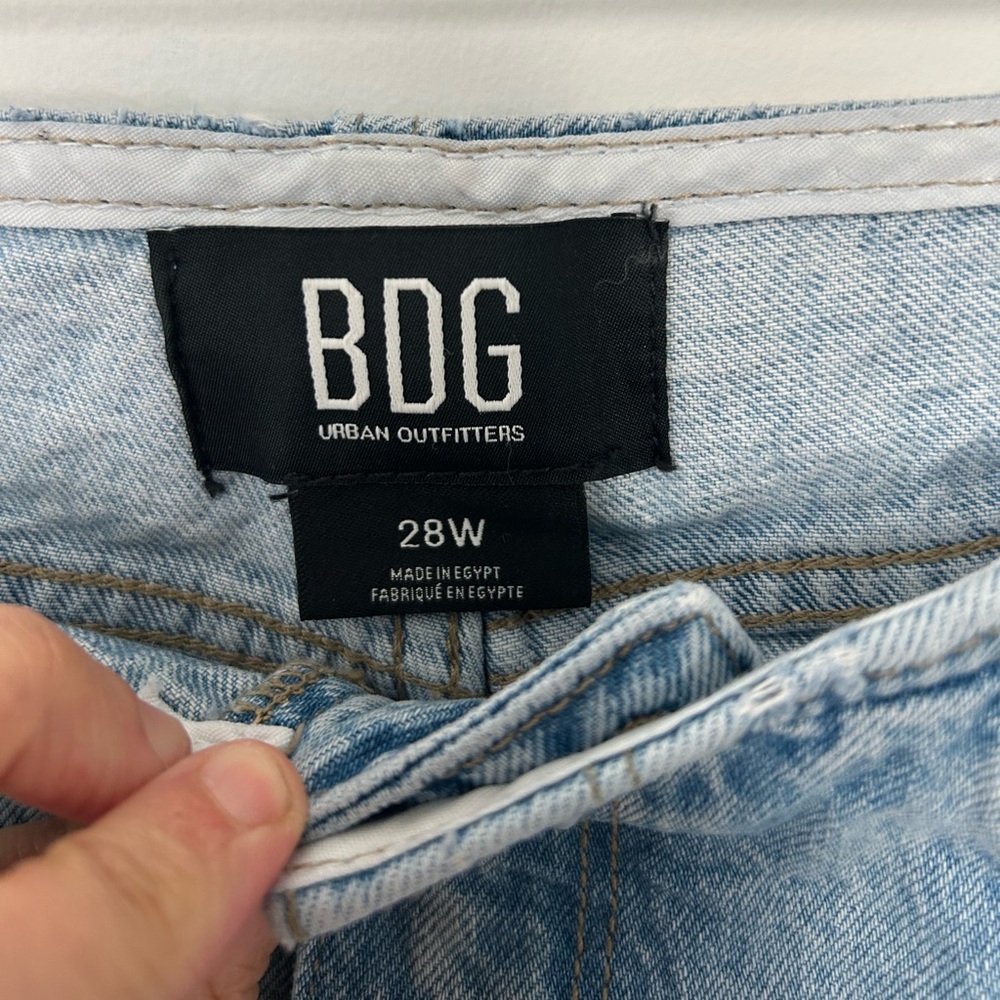 BDG high rise wide leg light wash jeans - Picture 4 of 8